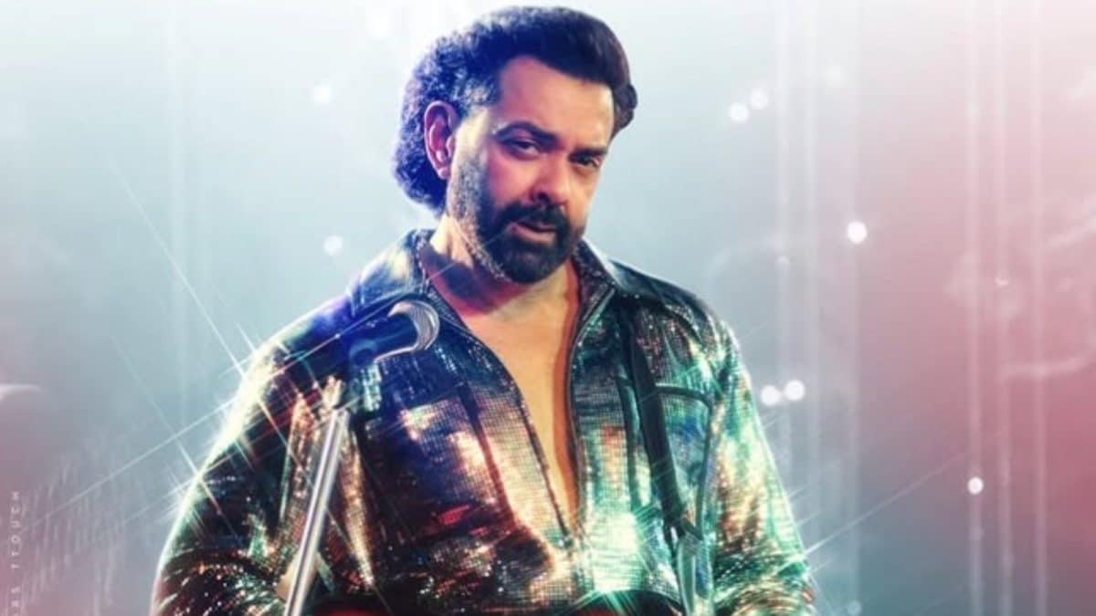 Bobby Deol Flies Back From UK To Kickstart Promotions For Anurag Kashyap's Bandar
