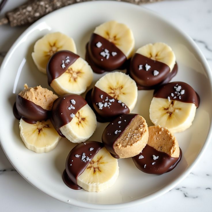 Dark Chocolate Dipped Bananas: Slice bananas into coins, sandwich them with a thin layer of almond butter, and dip them in melted 70% dark chocolate. Freeze until firm. These bites provide a satisfying crunch and a boost of magnesium, satisfying your evening sweet tooth healthily.