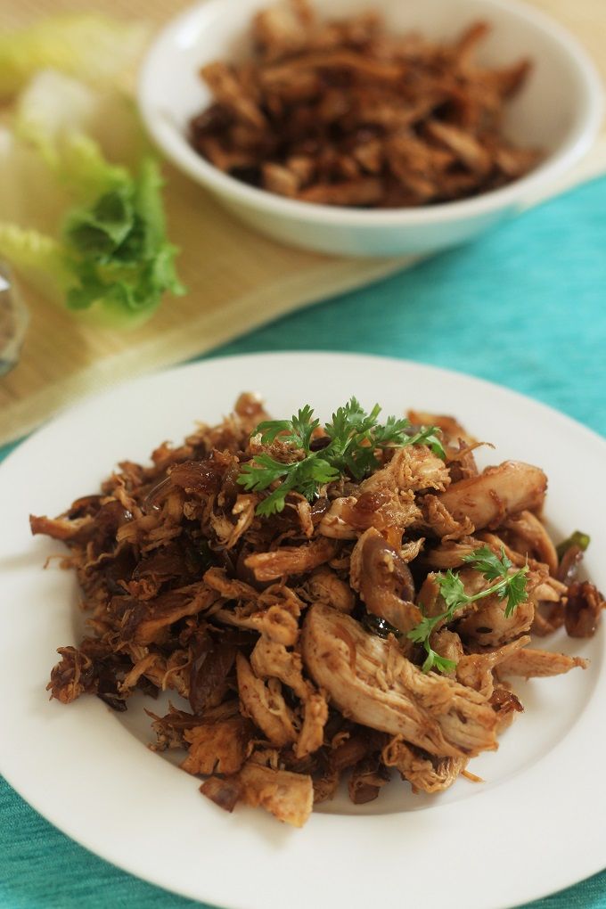  Firstly, mix the cooked minced chicken with the raw shredded vegetables and a dash of soy sauce to create your filling. 