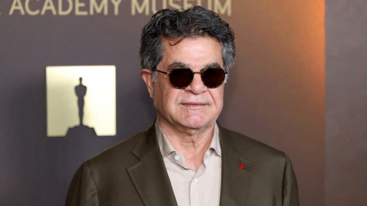 Oscar-Nominated Iranian Filmmaker Jafar Panahi To Face Trial On 'Propaganda' Charges