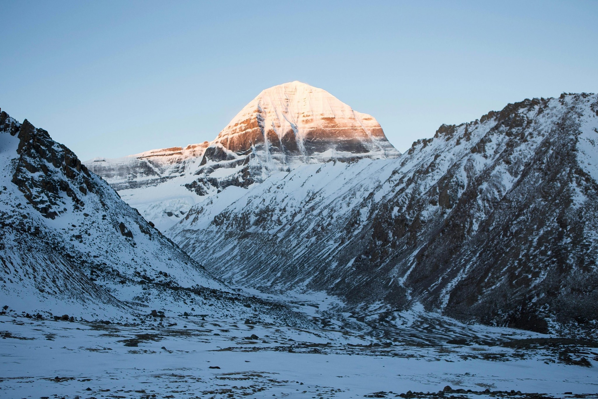 Kailash Mansarovar Yatra 2026 Fees And Expenditure- Confirmation Amount (Non-refundable): Rs 5,000 (payable to KMVN for Lipulekh or STDC for Nathu La) - Lipulekh Route (Route 1): Estimated Cost: Rs 2.09 lakh - Nathu La Route (Route 2): Estimated Cost: Rs 3.31 lakh - Key Expenses (approximate): Medical tests at Delhi Heart & Lung Institute: Rs 5,500 - Stress Echo Test (if required): Rs 2,500 - Chinese Visa fee: Rs 1,800 - Pool Money For Group Activities: Rs 4000 (Image: Pexels)