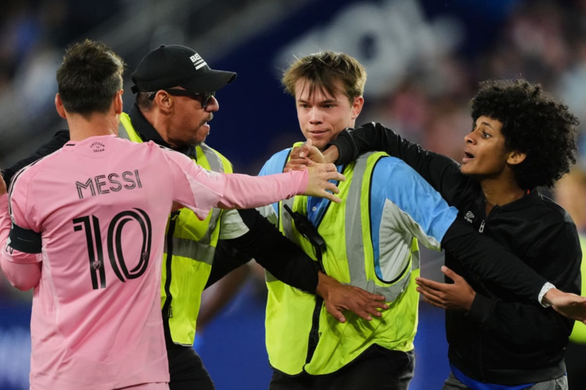 Lionel Messi Evades Pitch Invader And Nets Twice As Inter Miami Beat FC Cincinnati 5-3 In MLS