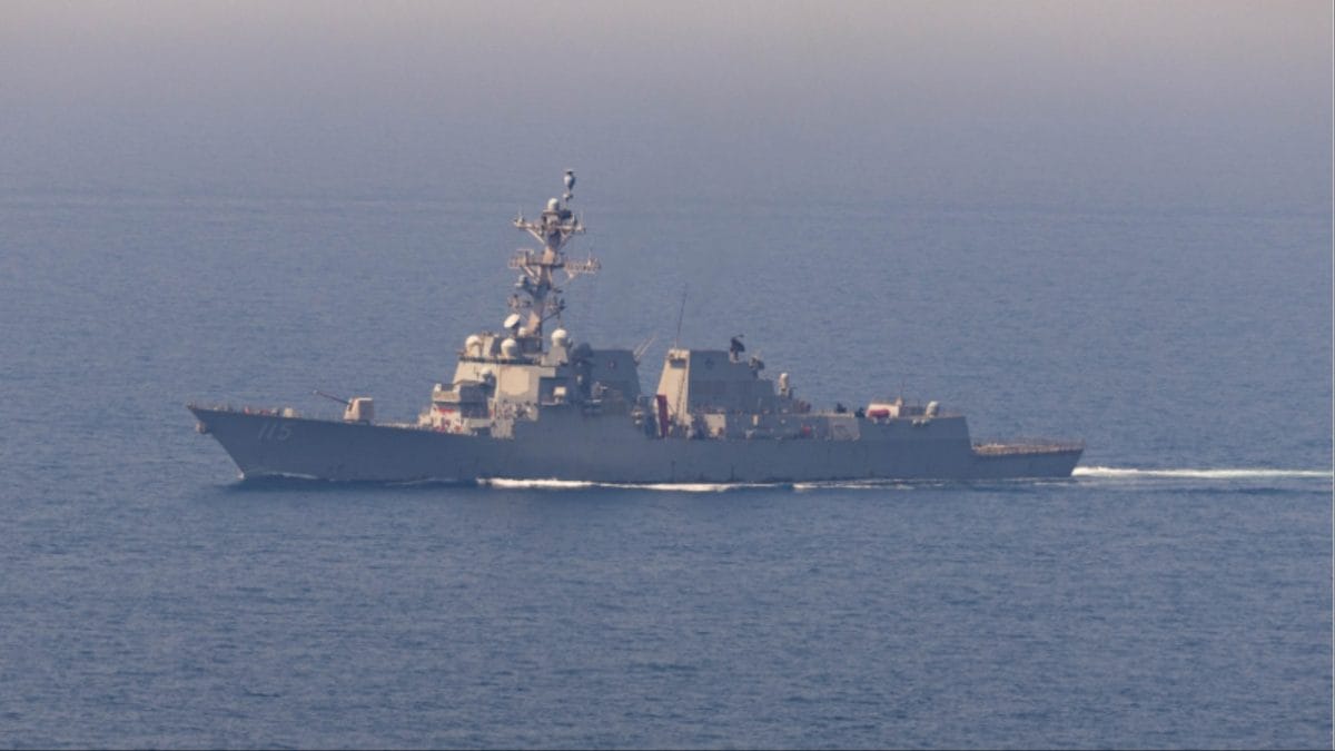 US Tightens Naval Blockade As Tehran Warns Of 'Heavy Assault' In Strait Of Hormuz | Top Points