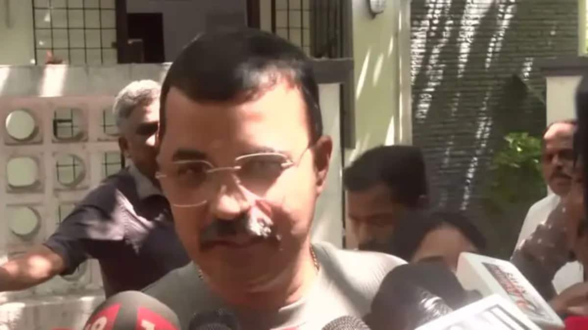 ‘There Is No Split’: AIADMK Rules Out Internal Rift Rumours Over TVK Alliance, Says Ball Is In Vijay’s Court