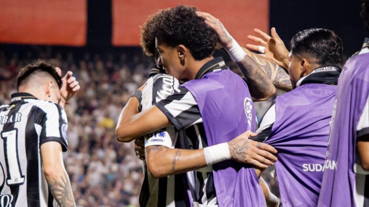 Neymar-Robinho Jr. Saga Ends: Santos Bury Hatchet After Training Bust-Up | WATCH