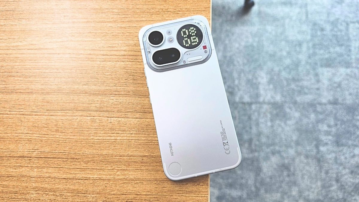 Nothing Phone 4a Pro Goes For Another Design Switch With The Glyph ...