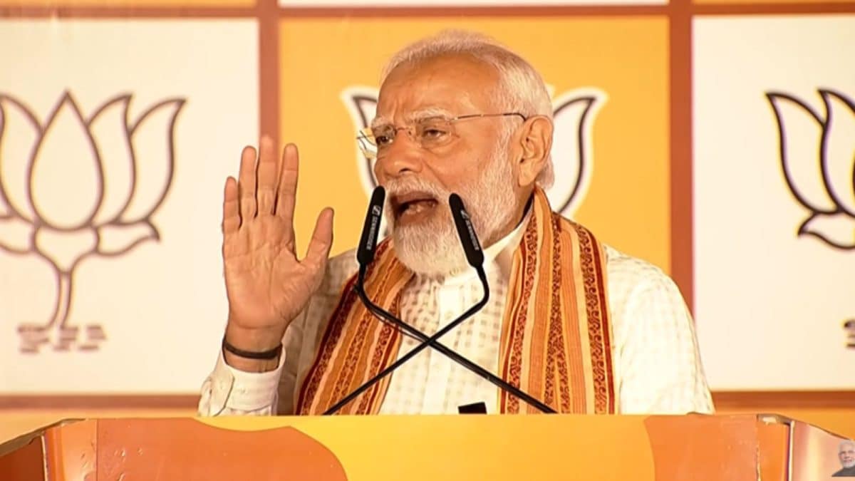 PM Modi Vows Of Strong Action Against Infiltrators As 'Lotus' Blooms In West Bengal