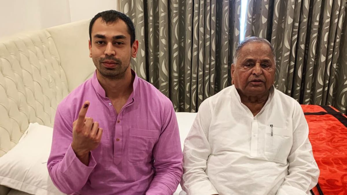 Prateek Yadav Death: Rare Family Photos Featuring Mulayam Singh Yadav, Akhilesh Yadav And Aparna Yadav
