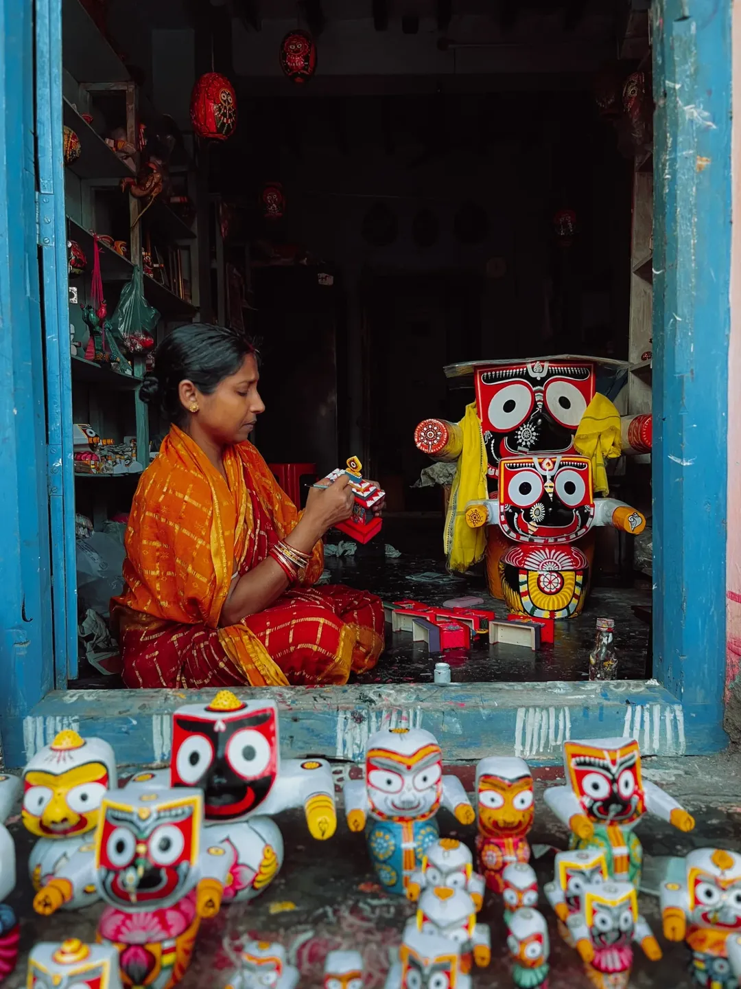 According to Raghurajpur’s official tourism, the village specialises in 4 specific types of art forms. They are as follows:- Pattachitra: These are intricate cloth-based paintings which depict mythological themes from Hindu epics like the Ramayana, Mahabharata, and Puranas.
- Tala Pattachitra: They are eye-catching palm leaf engravings telling ancient stories.
- Gotipura Dance: It is the traditional Odia dance form performed by young boys. The artisans create handmade masks for the performance, which play a key role in the vibrant folk theatre and other traditional festivals. 
- Stone and wood carvings: Exquisite carvings of deities and mythological figures on wood and stone. (Image: Instagram/ @naturescalling.-)