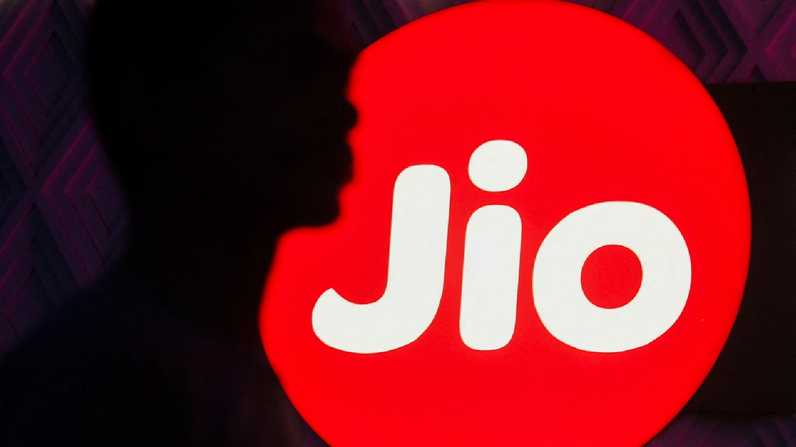 Reliance Plans Global Push For Jio’s Homegrown 5G Tech, Expands AI Play With Meta