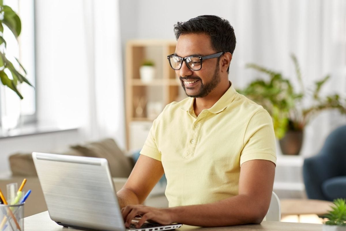 Amazon Great Summer Sale Day 5: Best AI Laptop Deals Under Rs 50,000 You Can Buy Today