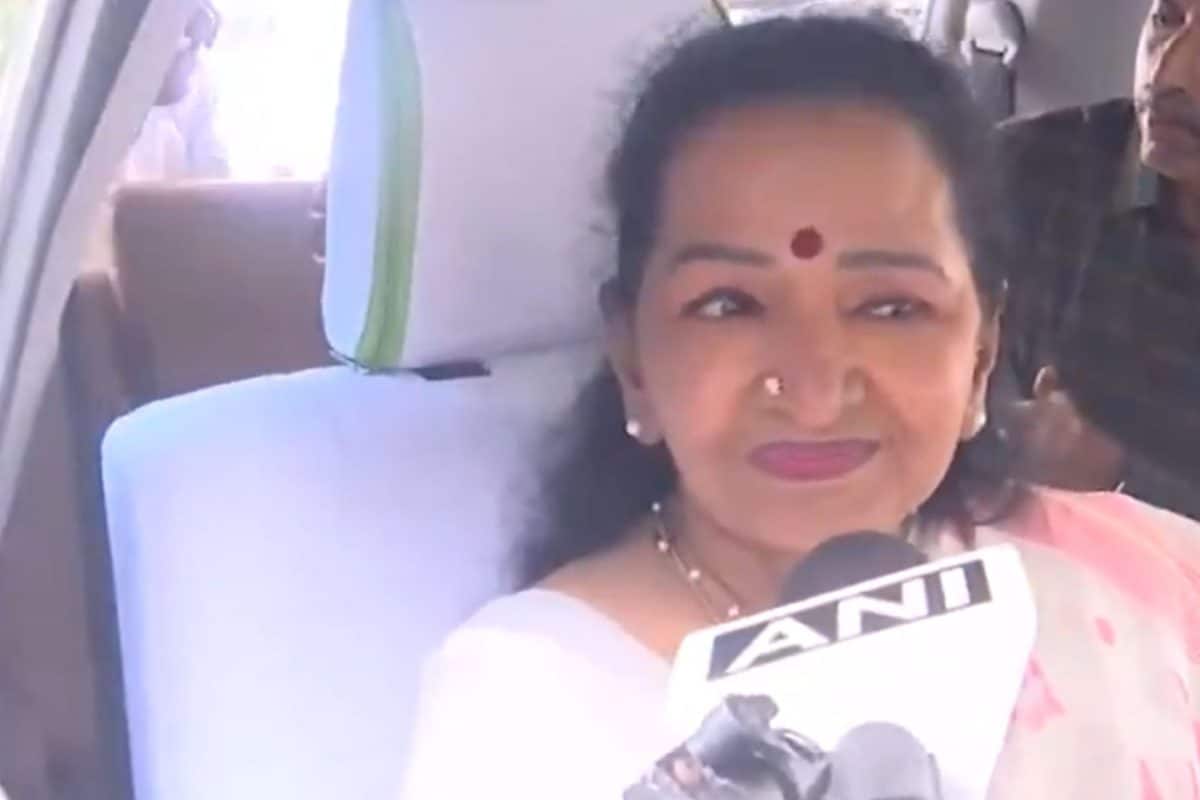 Mother’s Day Gift Like No Other: Vijay’s Mother Gets Emotional As He Takes Oath As Tamil Nadu CM Today
