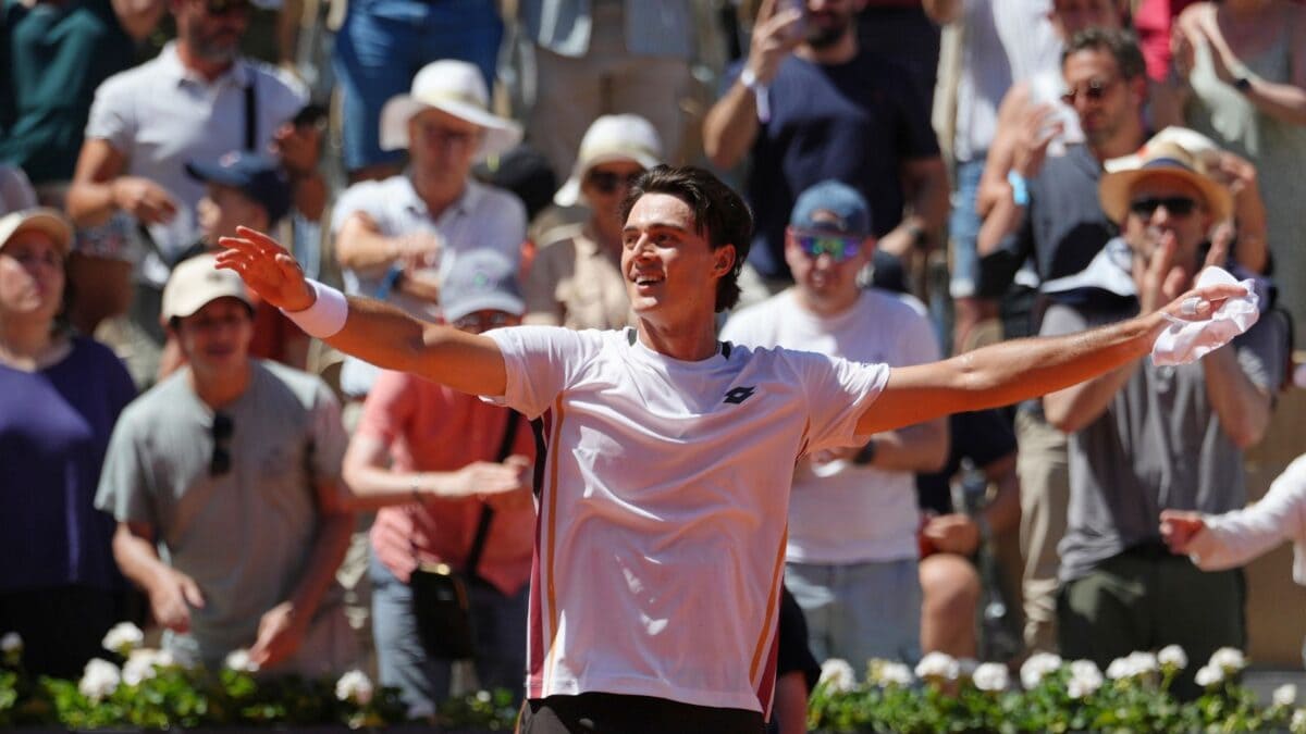 Who Is Adam Walton? 27-Year-Old Stuns Daniil Medvedev In Five-Set Thriller At Roland Garros