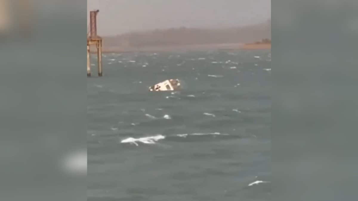 4 Dead, Several Missing After Boat Carrying 29 Tourists Sinks in Madhya Pradesh; Rescue Underway