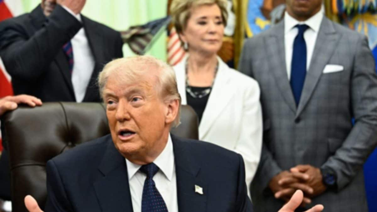 'For Him It Is Okay': Trump Thinks Pope Is 'Endangering Catholics' By Backing Iran