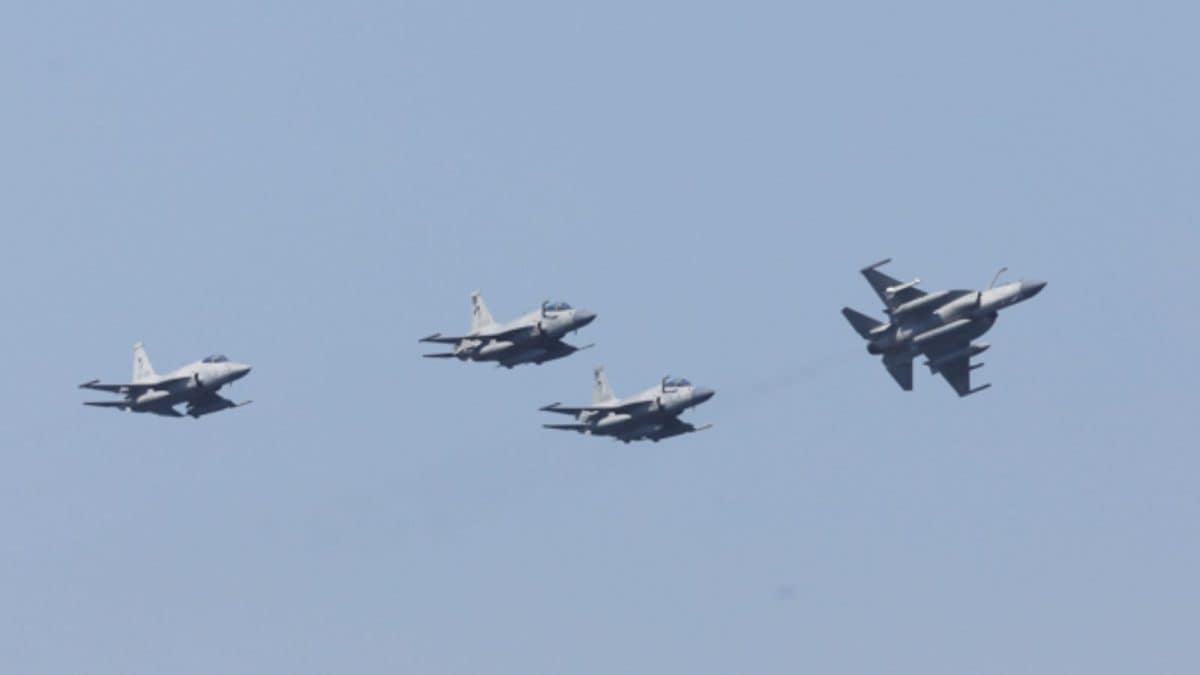 Pakistan Air Force Delegation Reaches Dhaka, Likely To Sign MoUs To Train Bangladesh Pilots