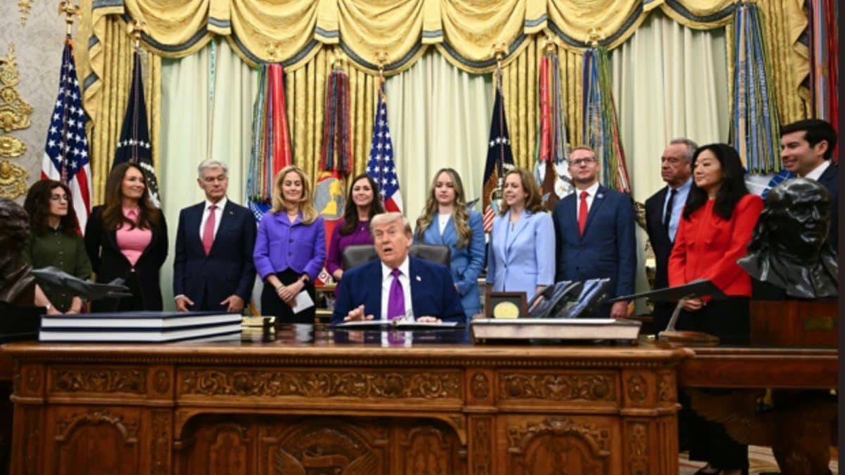 Trump Says Iran's Truce Proposal On 'Life Support': 'It Was Just Unacceptable'