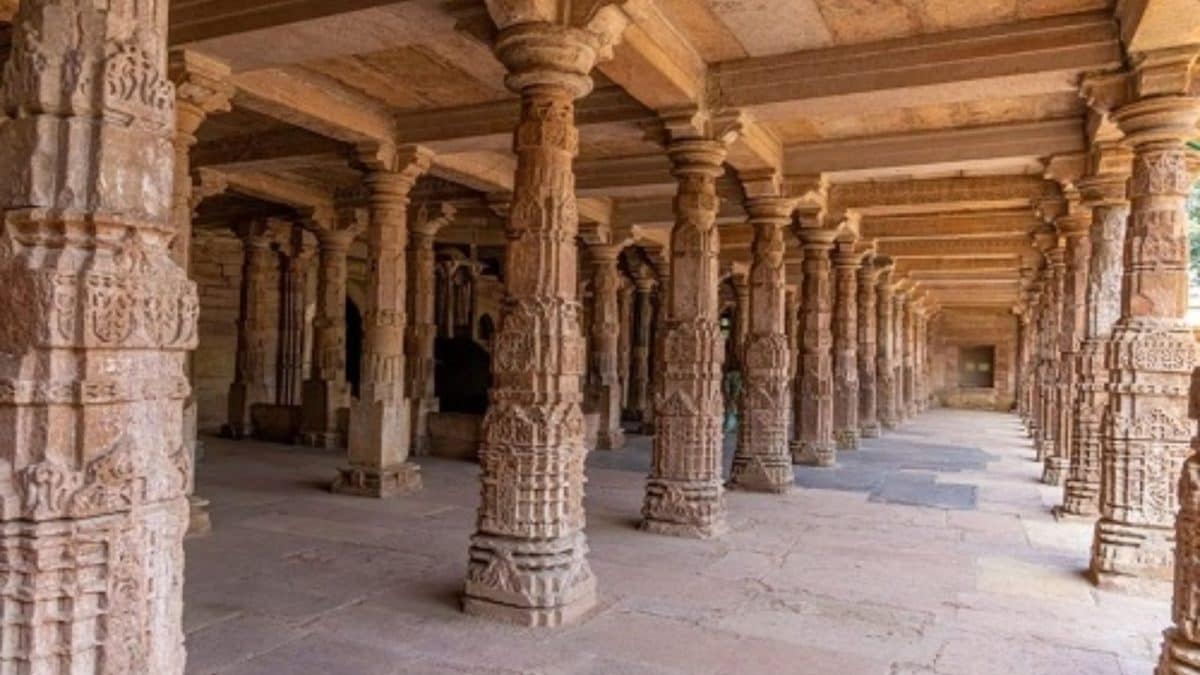 Muslim Side Moves Supreme Court, Challenges HC Order In Bhojshala Complex Case