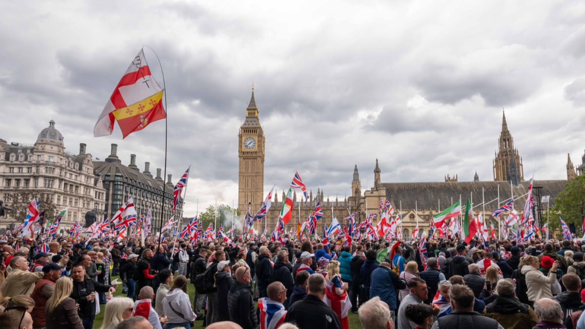 'Unite The Kingdom': Thousands March Through London For Far-Right Rally Led By Activist Tommy Robinson
