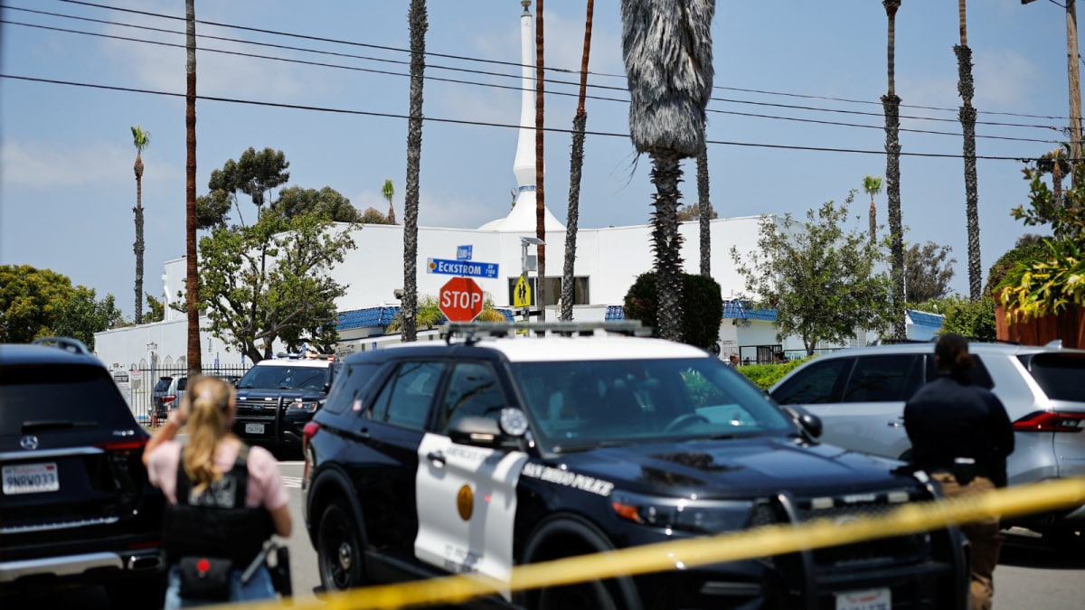 3 Killed In Shooting At San Diego Mosque; Teen Suspects Found Dead, Hate Crime Probe Underway