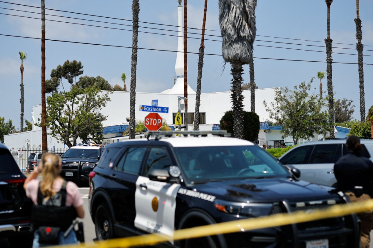 3 Killed In Shooting At San Diego Mosque; Teen Suspects Found Dead, Hate Crime Probe Underway