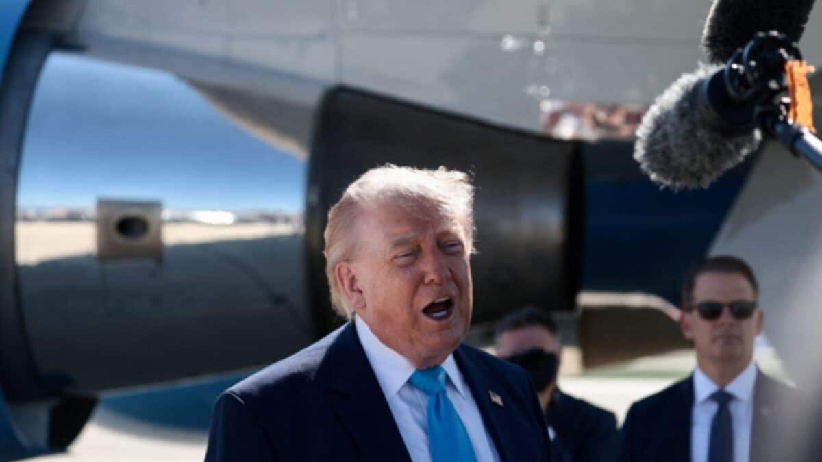 Trump 'Not In Hurry' For Reopen Strait Of Hormuz: 'We Have To Give It One Shot'
