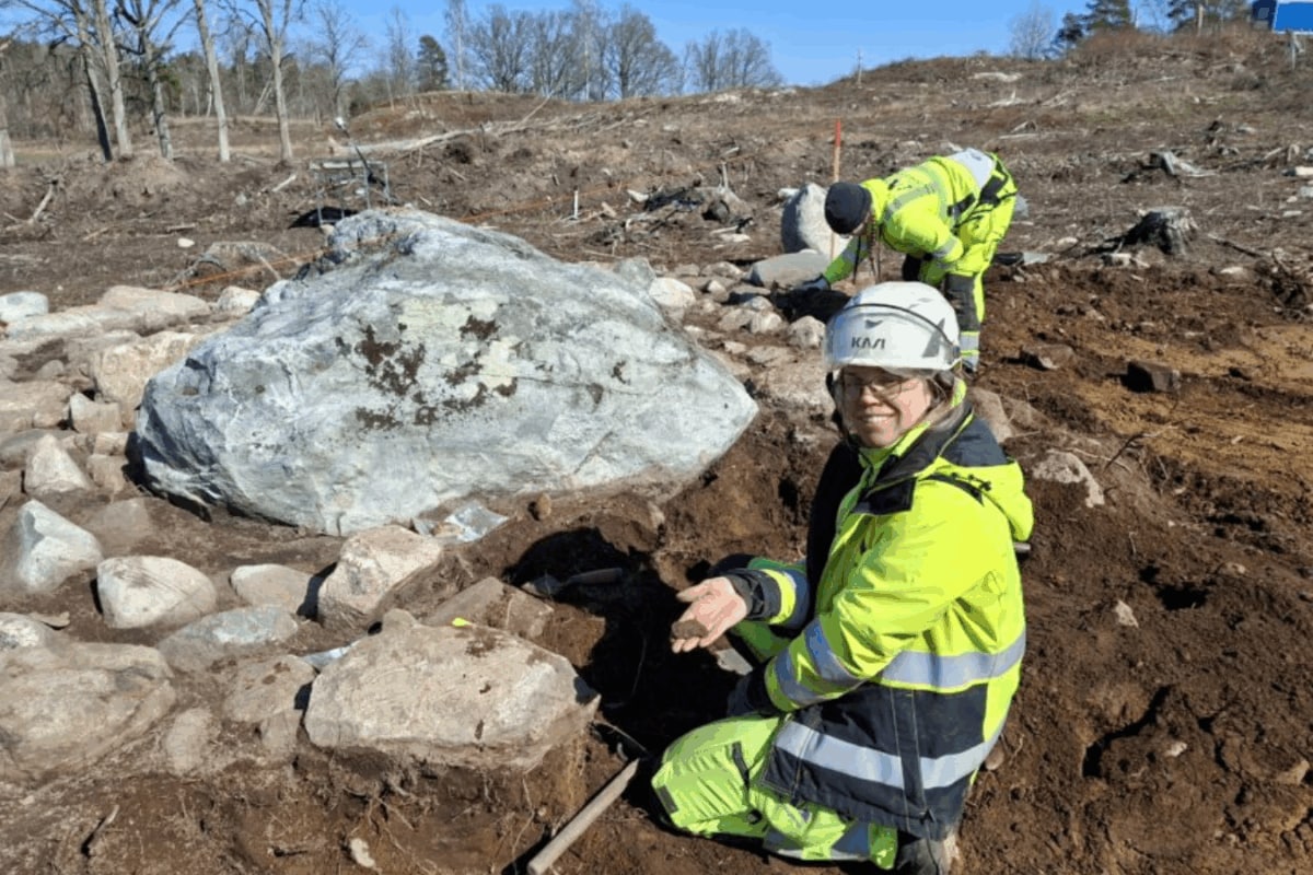 What Were These Doing There? Rare 2,500-Year-Old Neck Rings Found In Sweden. Their Cost Is..