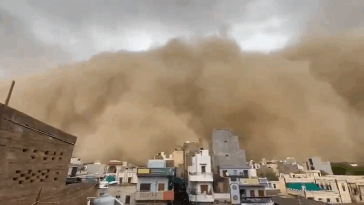 Massive Dust Storm Sweeps Through Rajasthan's Bikaner, Turns Sky Orange | Videos