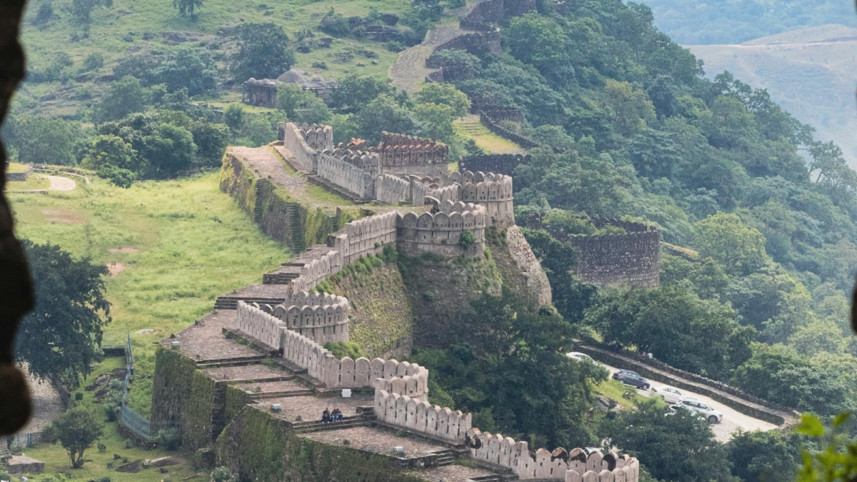 GK: Which Is The Largest Fort In India?