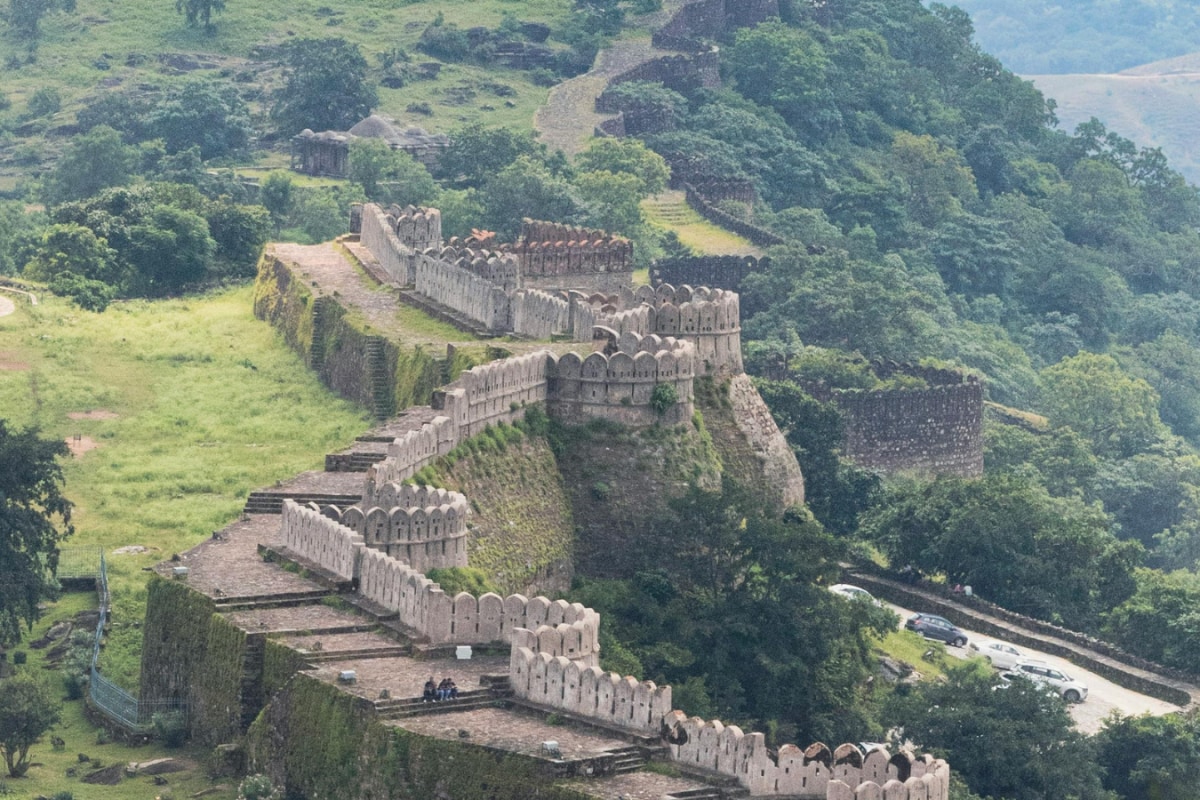 GK: Which Is The Largest Fort In India?
