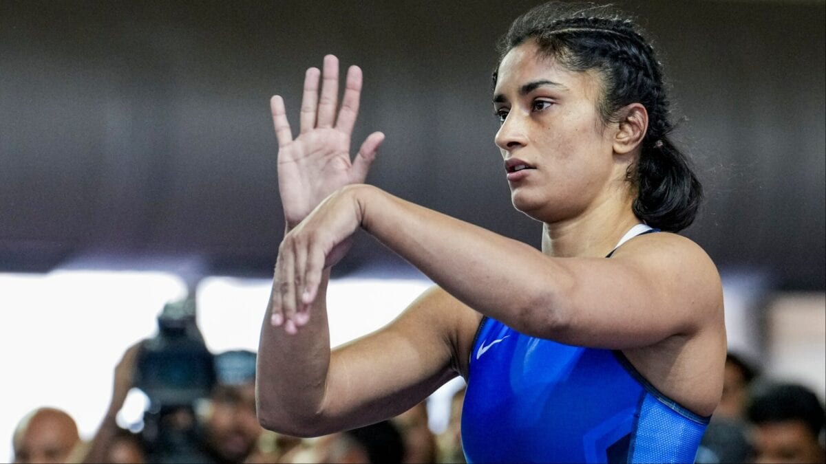 'Main Wapis Aaungi...': Vinesh Phogat Reacts After Defeat In Semis Of 53kg Trials For Asian Games