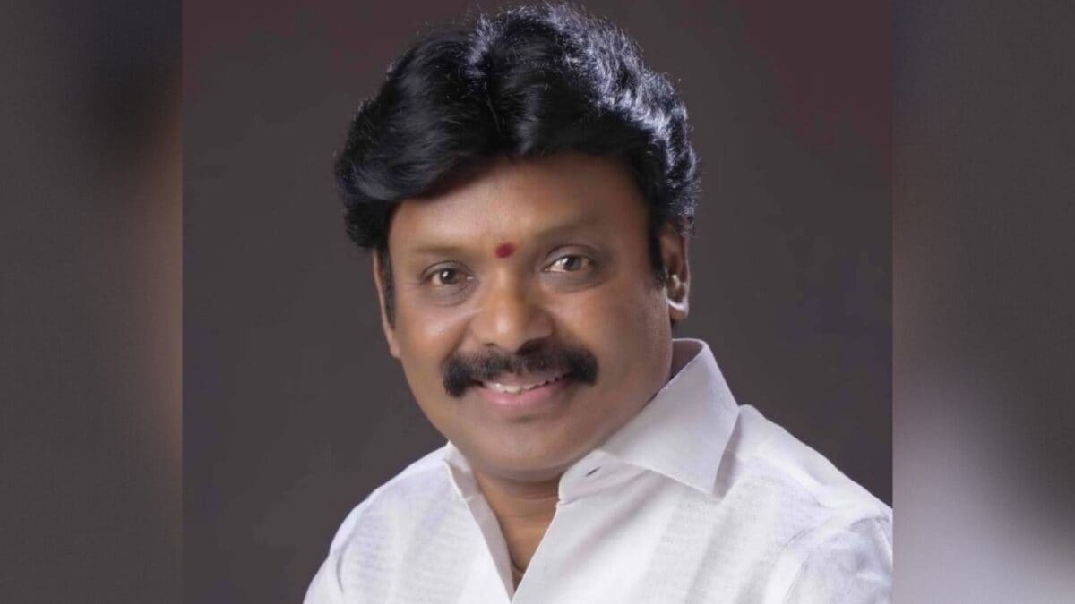Fourth AIADMK Defector Joins Vijay's TVK After Quitting Party As EPS Leadership Cracks