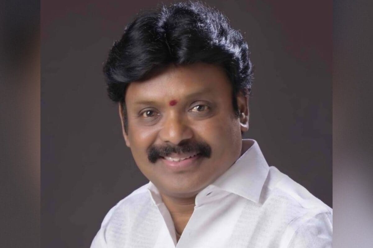 Fourth AIADMK Defector Joins Vijay’s TVK After Quitting Party As EPS Leadership Cracks