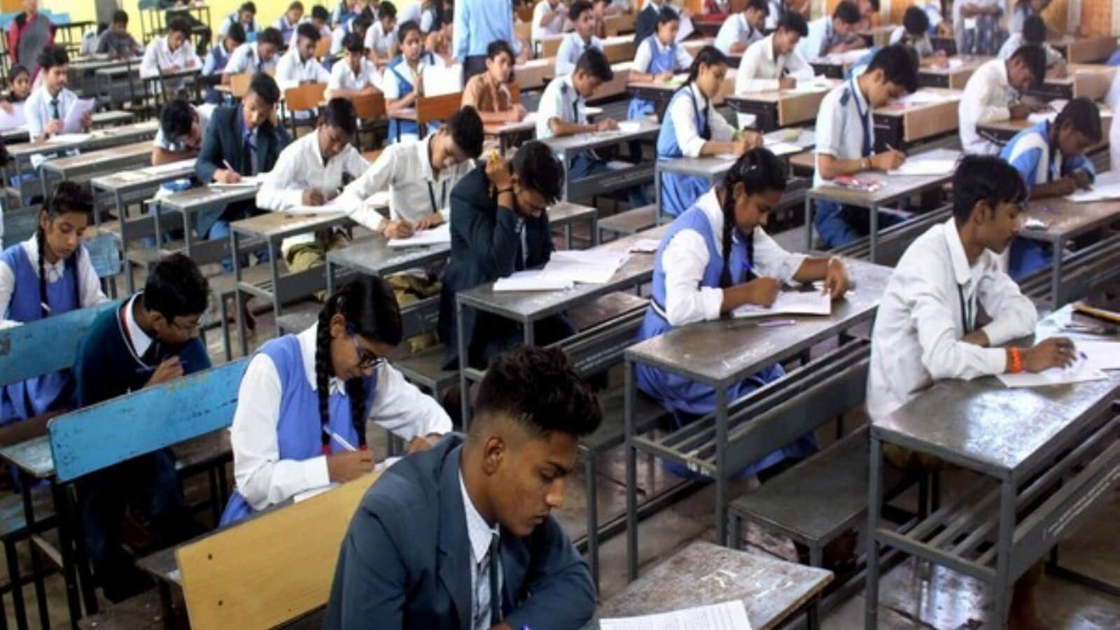 CBSE Fee for Re-checking Questioned After RTI Reveals ₹23 Crore Collection