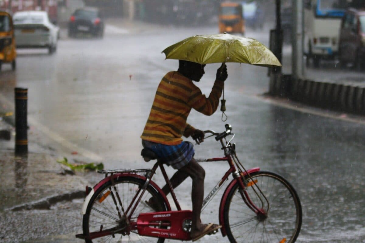 IMD Issues Thunderstorm And Lightning Alert For Tamil Nadu, Telangana And More: Safety Tips You Should Not Ignore