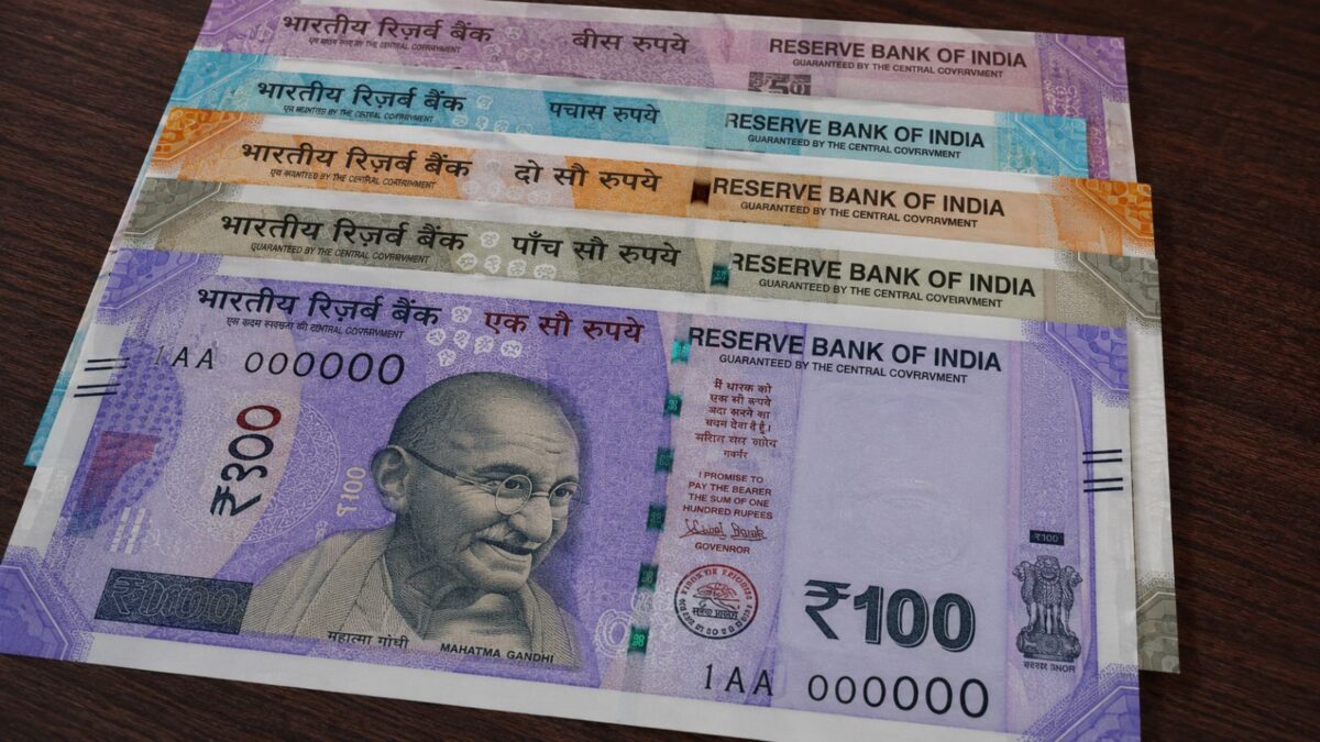 India May Soon Have Polymer Banknotes. How Are They Better Than Paper ...