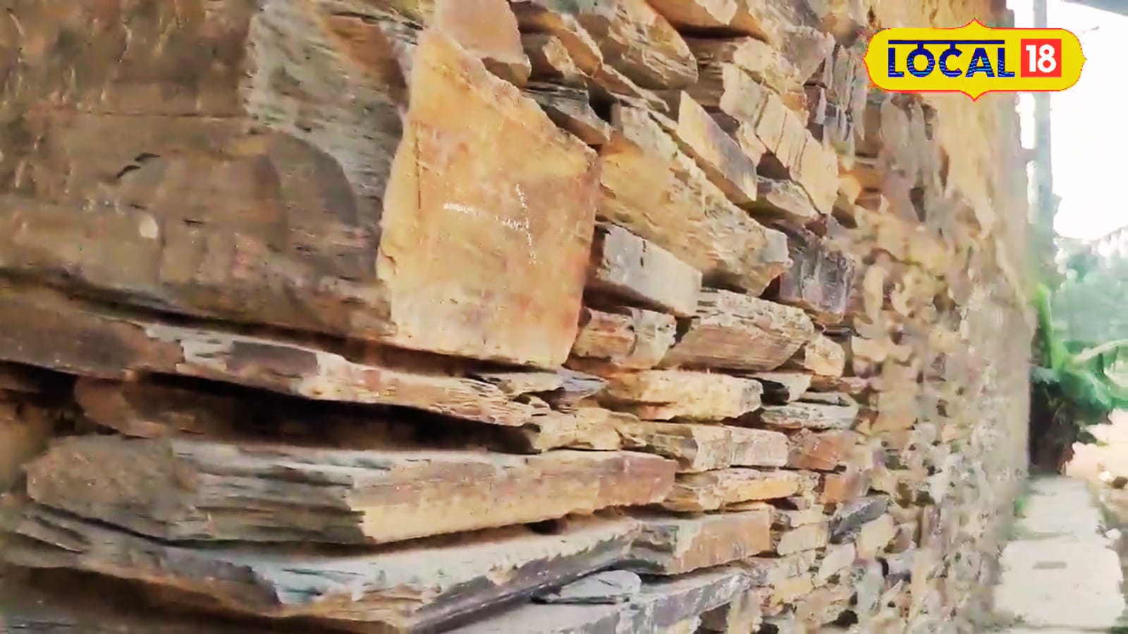 A 3-Storey House Made Of Mud And Stone? Inside Jharkhand’s 100-Year-Old ‘Kotha Ghar’