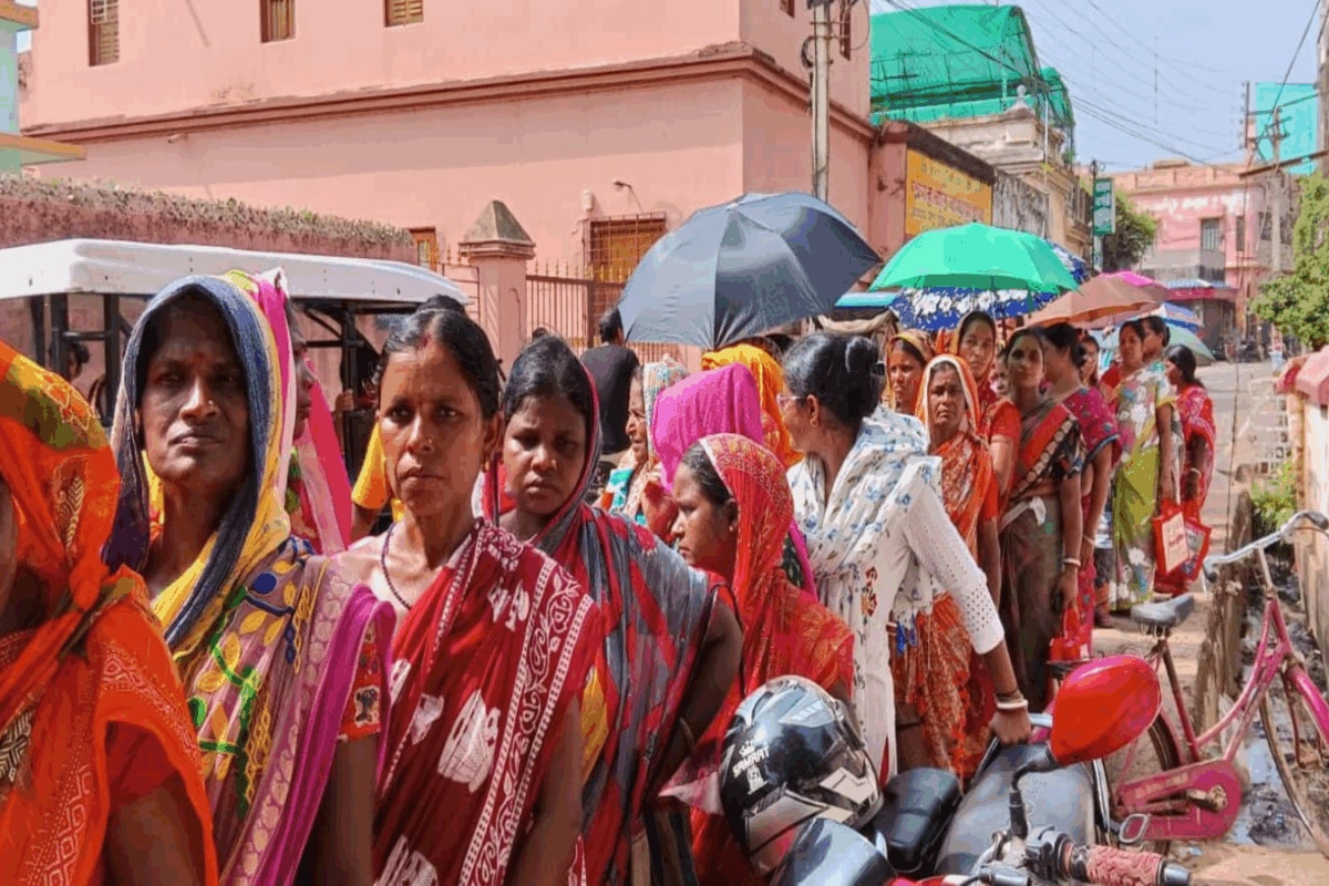 Filling West Bengal’s 12-Page Annapurna Yojana Form? Here’s What You’ll Need