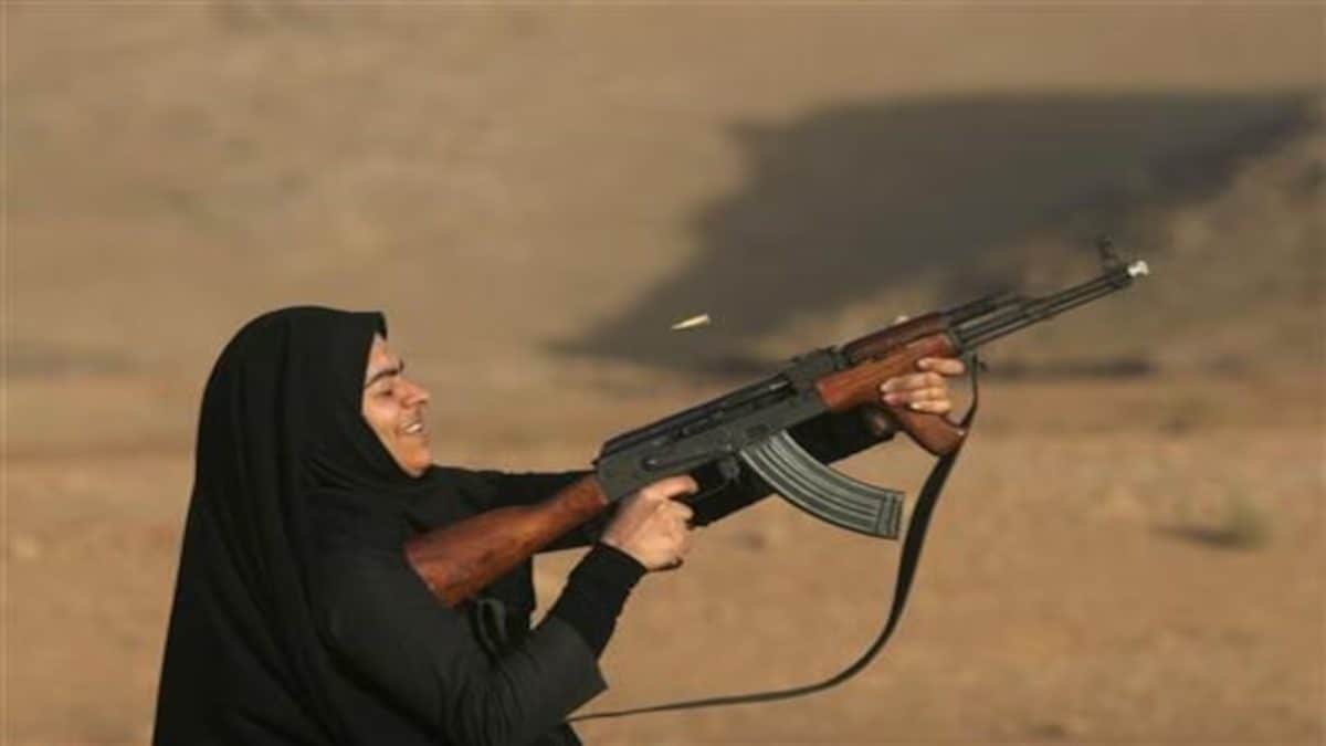 ‘Death To America’: Iran Arming Civilians, Offering Weapons Training As Trump Renews War Threats