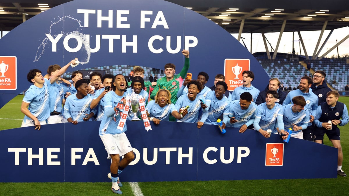 Manchester City Beat Manchester United To Lift FA Youth Cup With Dramatic 2-1 Win