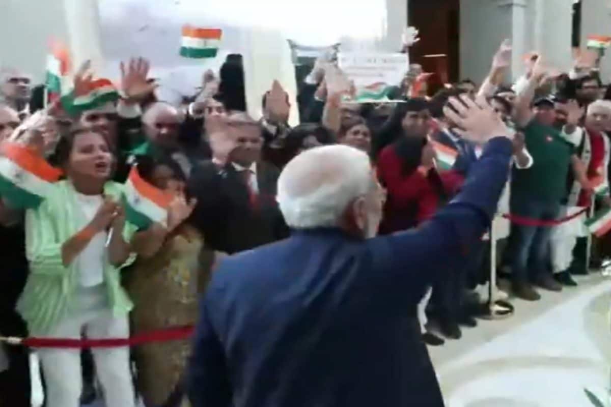 PM Modi Gets Rousing Welcome In Rome, Meets Indian Diaspora In Italy | Watch