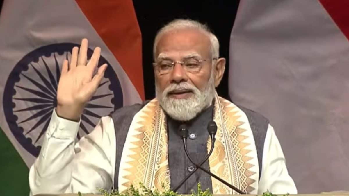 ‘Has Jhalmuri Reached Here Too?’: PM Modi’s Bengal Election Quip Draws Cheers In Netherlands