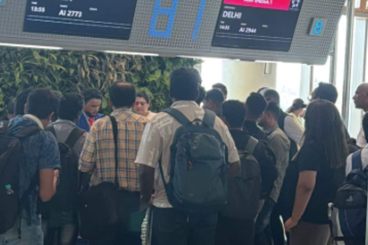 Mumbai Airport Flash Strike Hits Air India Operations, Delays 15 Flights