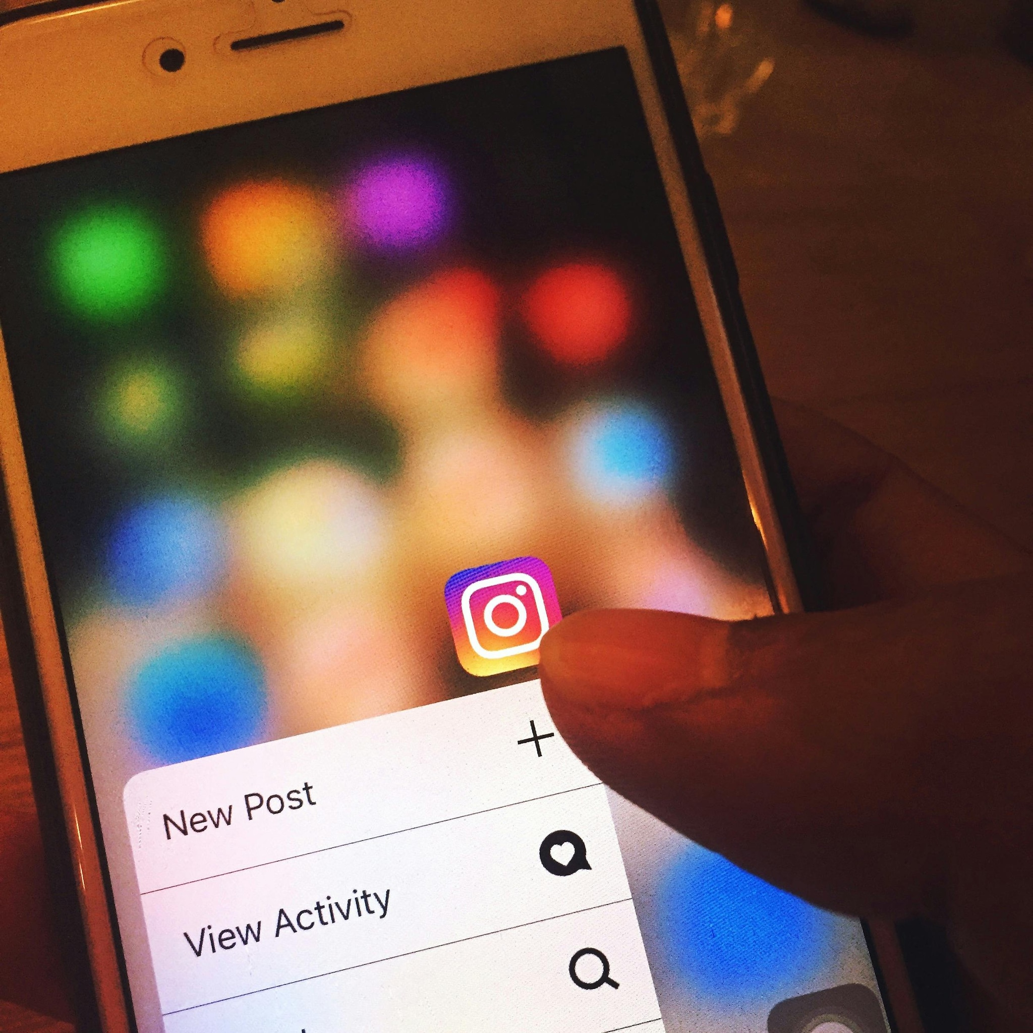     Alternatively, users can go to their archive by tapping the four-square icon at the top right of the camera and deleting a Moment. This will unsend it to friends who haven't opened it yet.