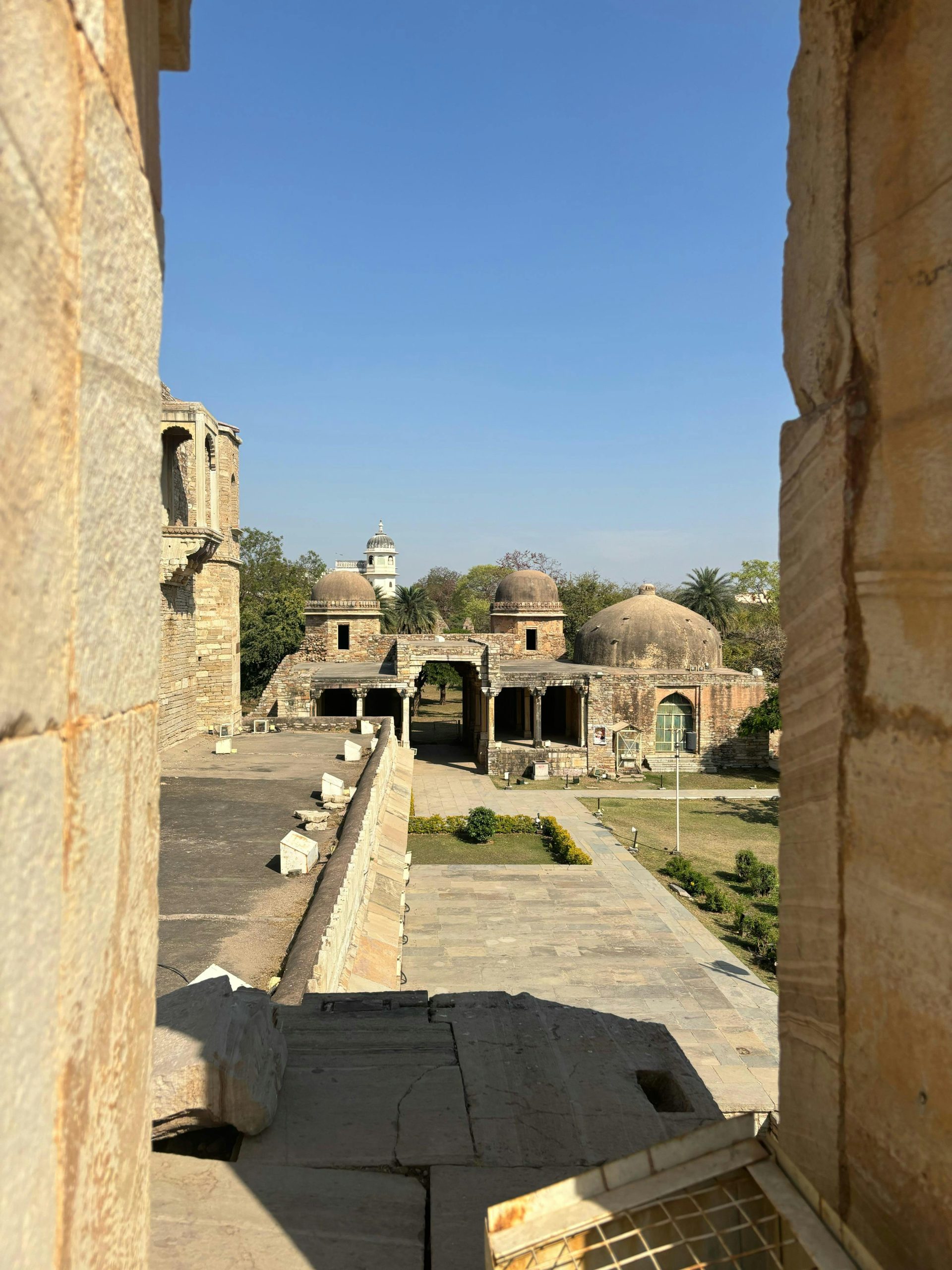 Chittorgarh Fort is included in the UNESCO-listed “Hill Forts of Rajasthan,” celebrated for their outstanding universal value, remarkable architectural design, and deep historical significance that reflects the grandeur of Rajput heritage.