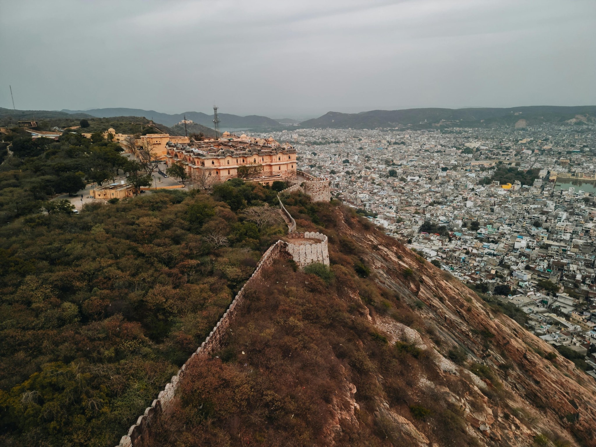 GK: Which Is The Largest Fort In India?