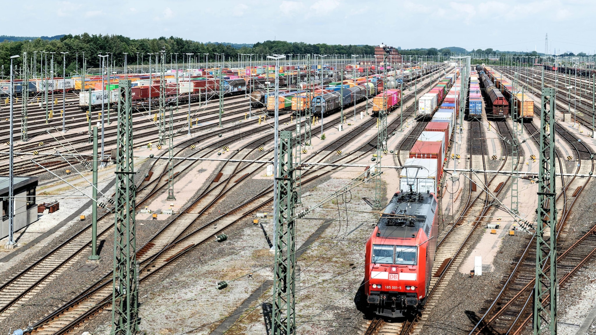  Most road transport in India still depends heavily on diesel-powered trucks, increasing fuel costs and import dependence. In contrast, Indian Railways — with a network spanning more than 7,000 stations — operates a large share of its freight services using electricity, much of which comes from domestic energy sources. The Railways Ministry has also been expanding freight infrastructure to support greater cargo movement. Transporting goods by rail instead of road can significantly cut diesel usage, lower long-distance logistics expenses, and reduce congestion caused by heavy vehicles on highways. During his Hyderabad speech, Prime Minister Narendra Modi highlighted the importance of shifting freight transport towards rail. For businesses regularly moving goods across distances of 300 km or more, rail transport often proves more economical and fuel-efficient than relying solely on trucks.