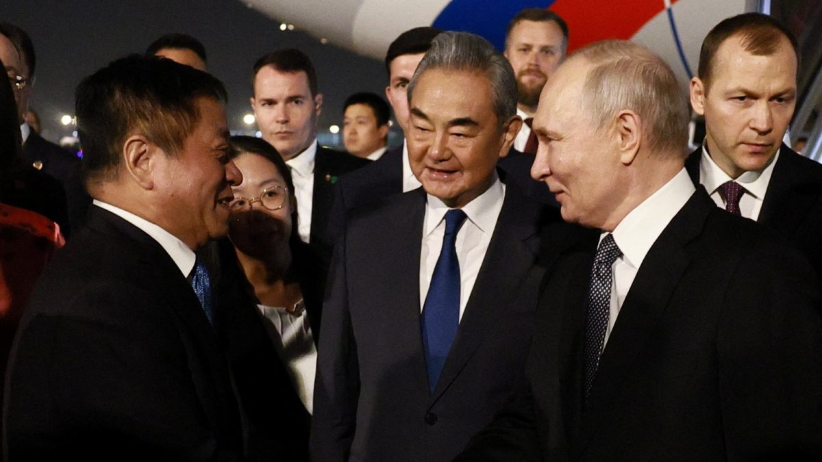 Putin Arrives In China To Grand Welcome As Xi Aims To Project Unity After Trump Visit