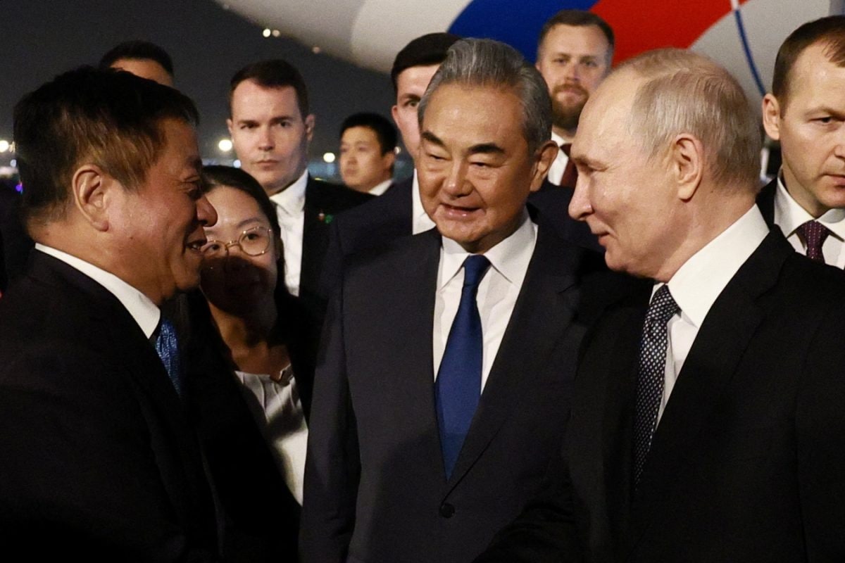 Putin Arrives In China To Grand Welcome As Xi Aims To Project Unity After Trump Visit