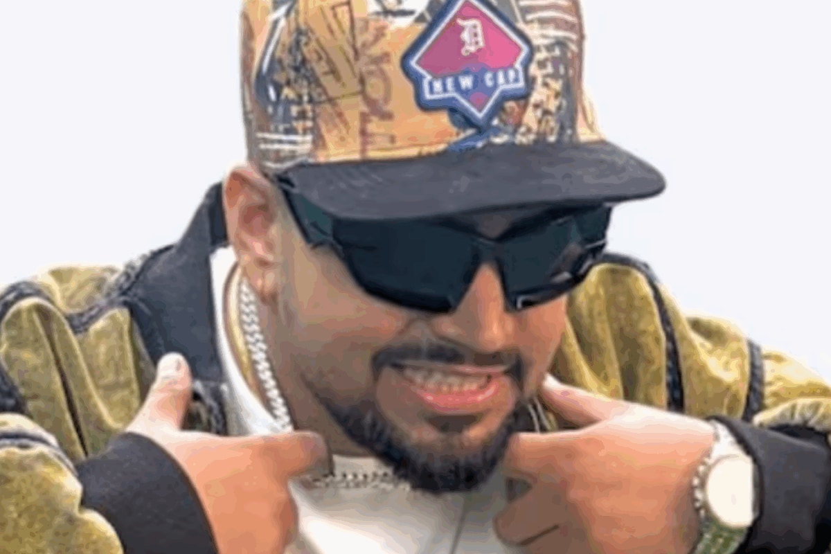 MP Boy, Mumbai Stage: Who Is Santy Sharma & Why Is He Calling 'Cockroach Janta Party' A Digital Trap?